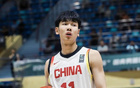 張博源失態，防守籃板差，決勝時刻隱身，進國家隊何解？